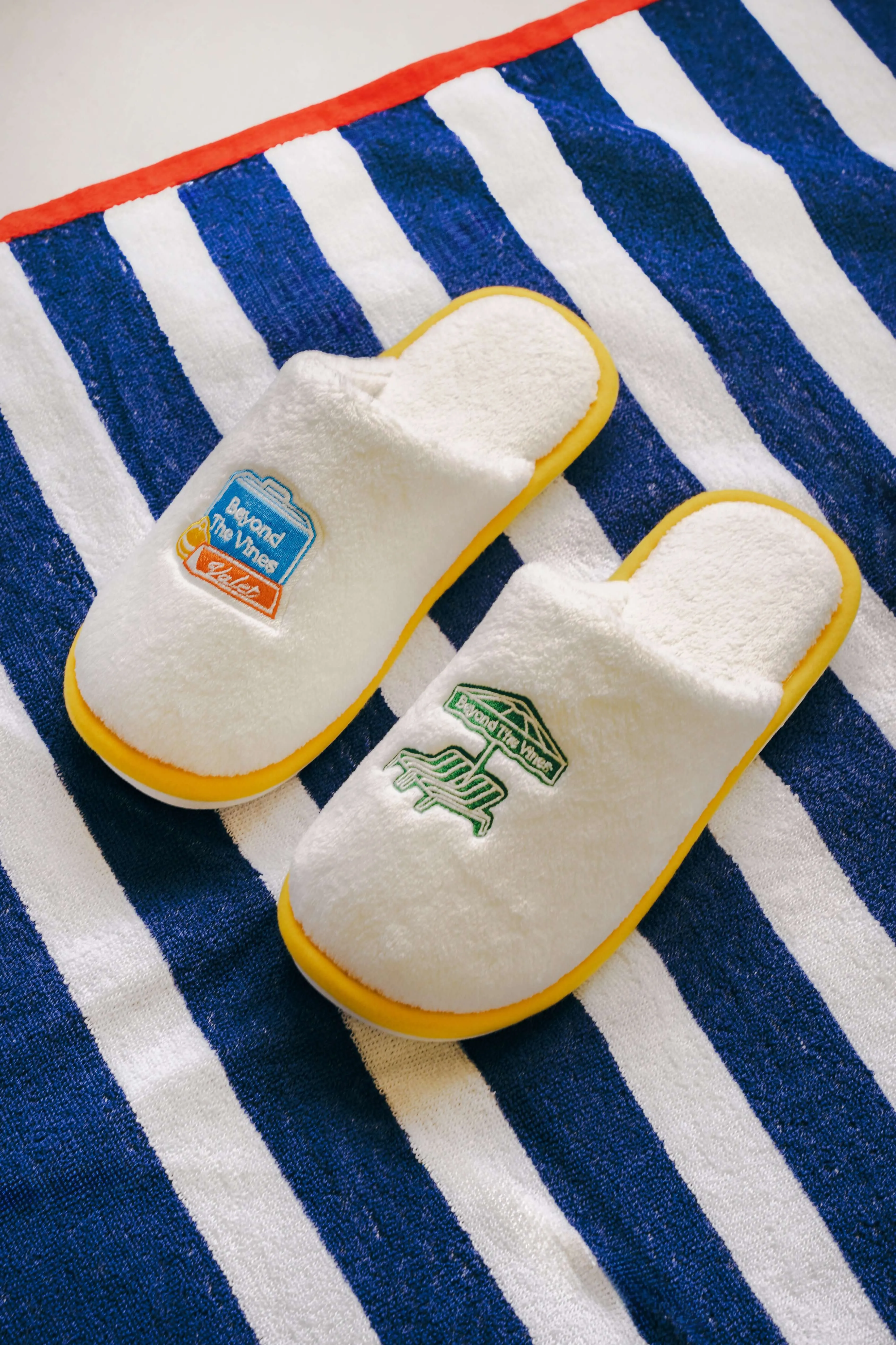 BTV_CASETiFY Valet Lounge Slippers