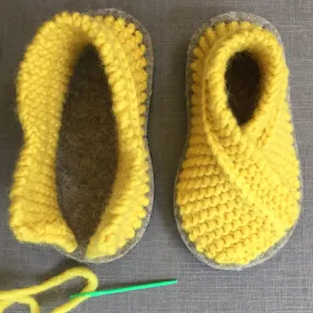 Children's Crossover Slipper Knit Kit in Pure Wool