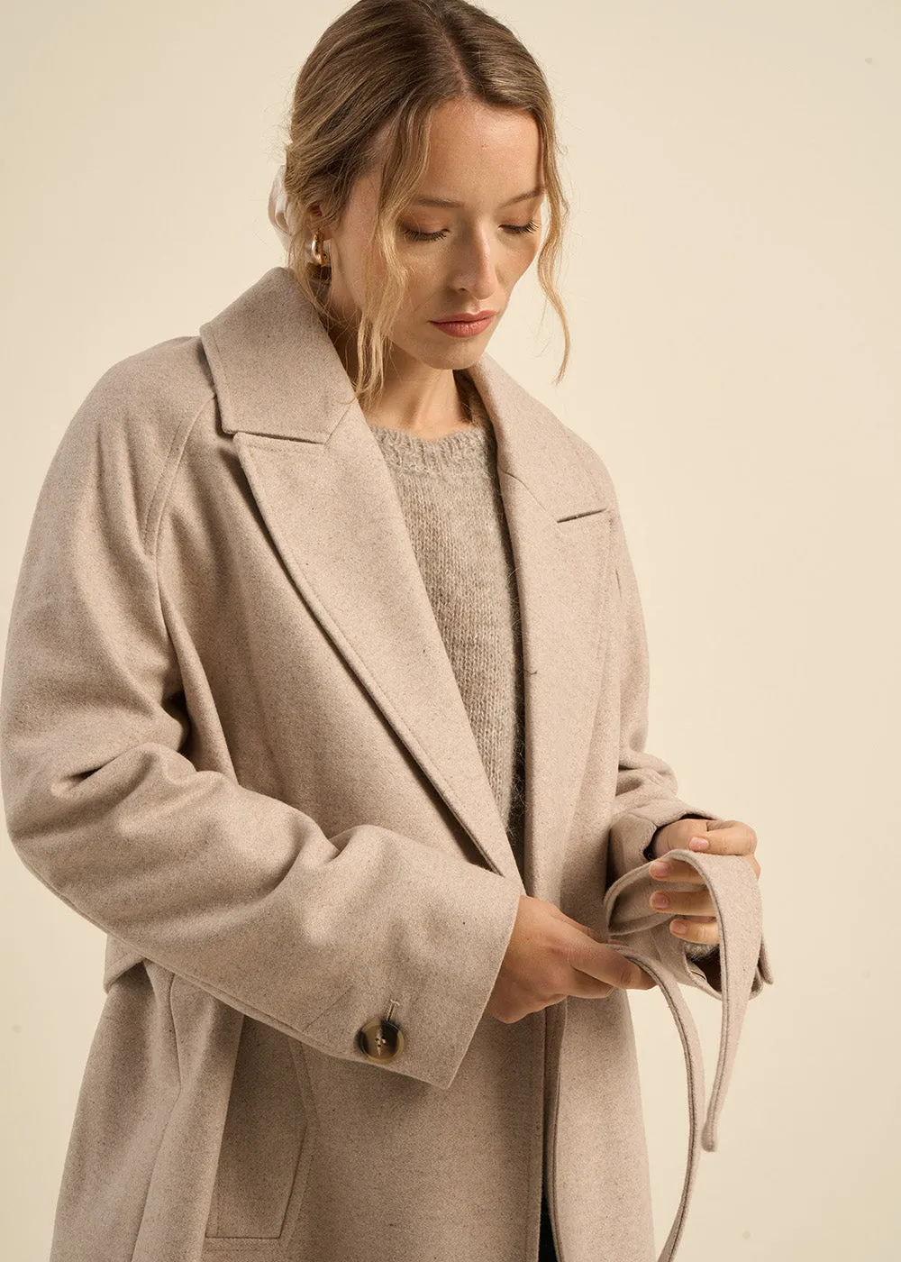 Manteau long ceinturé