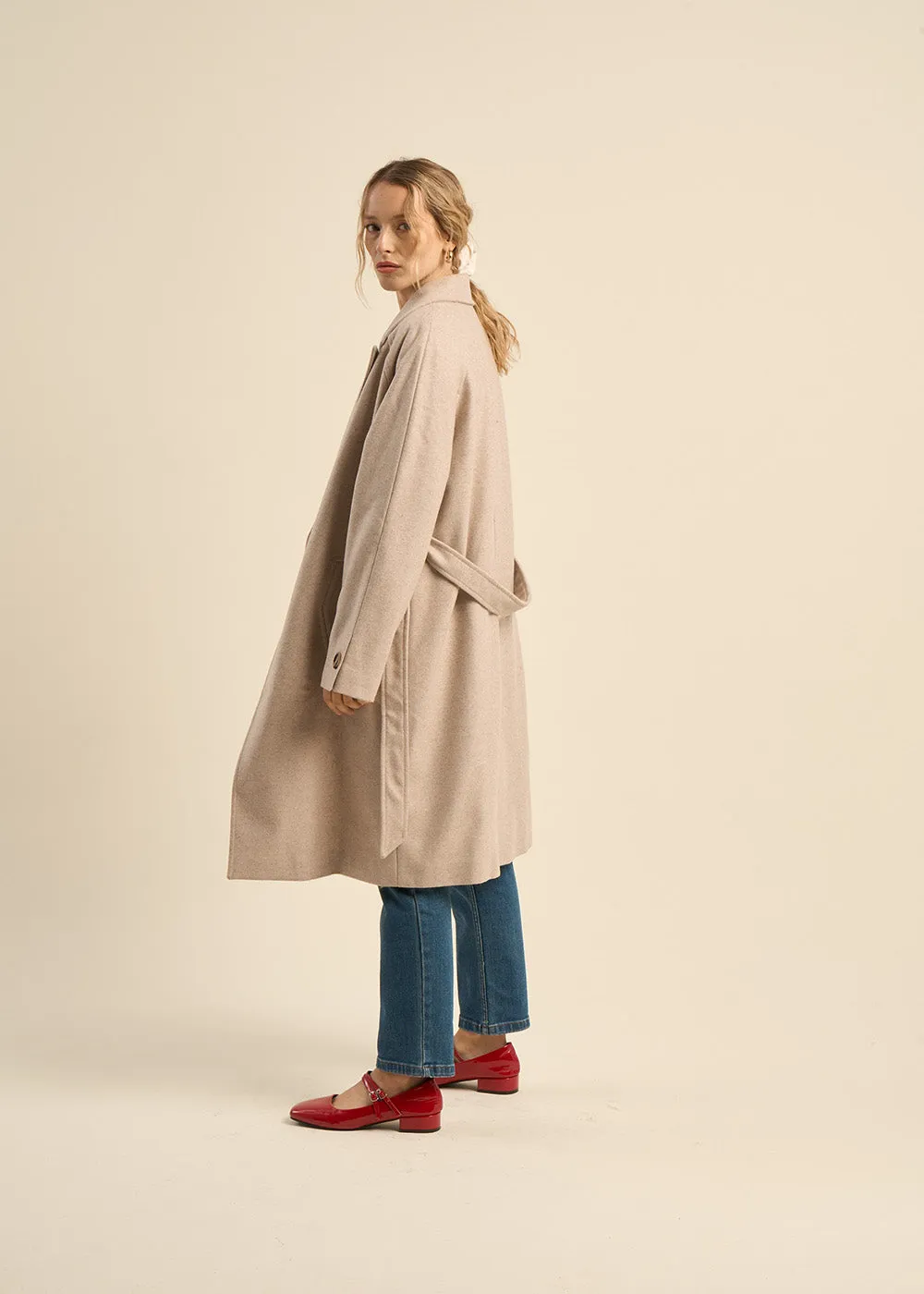 Manteau long ceinturé